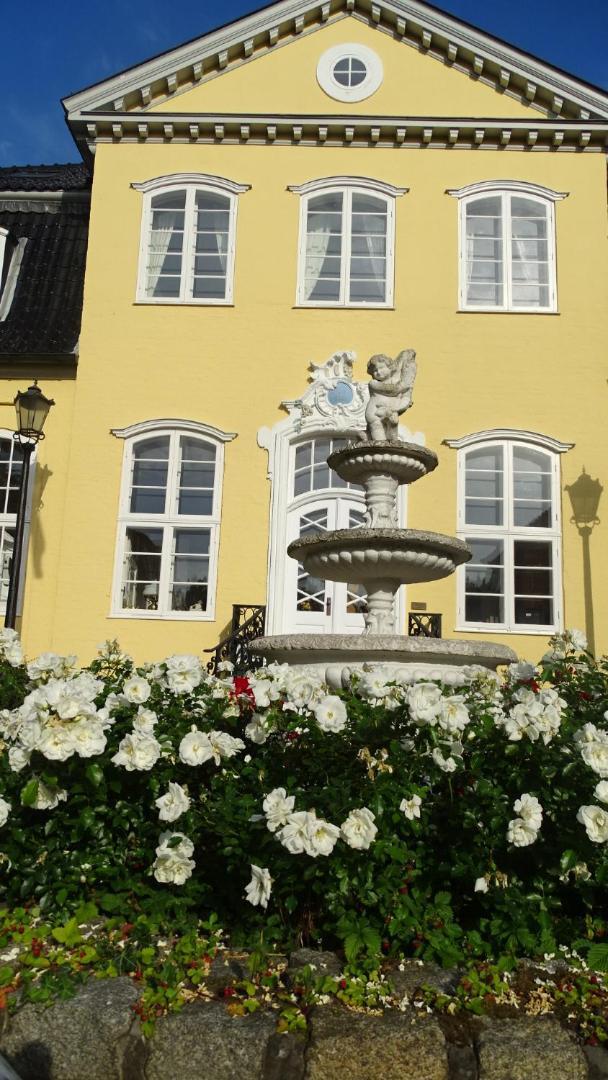 Hotel Luebecker Kroenchen 4*